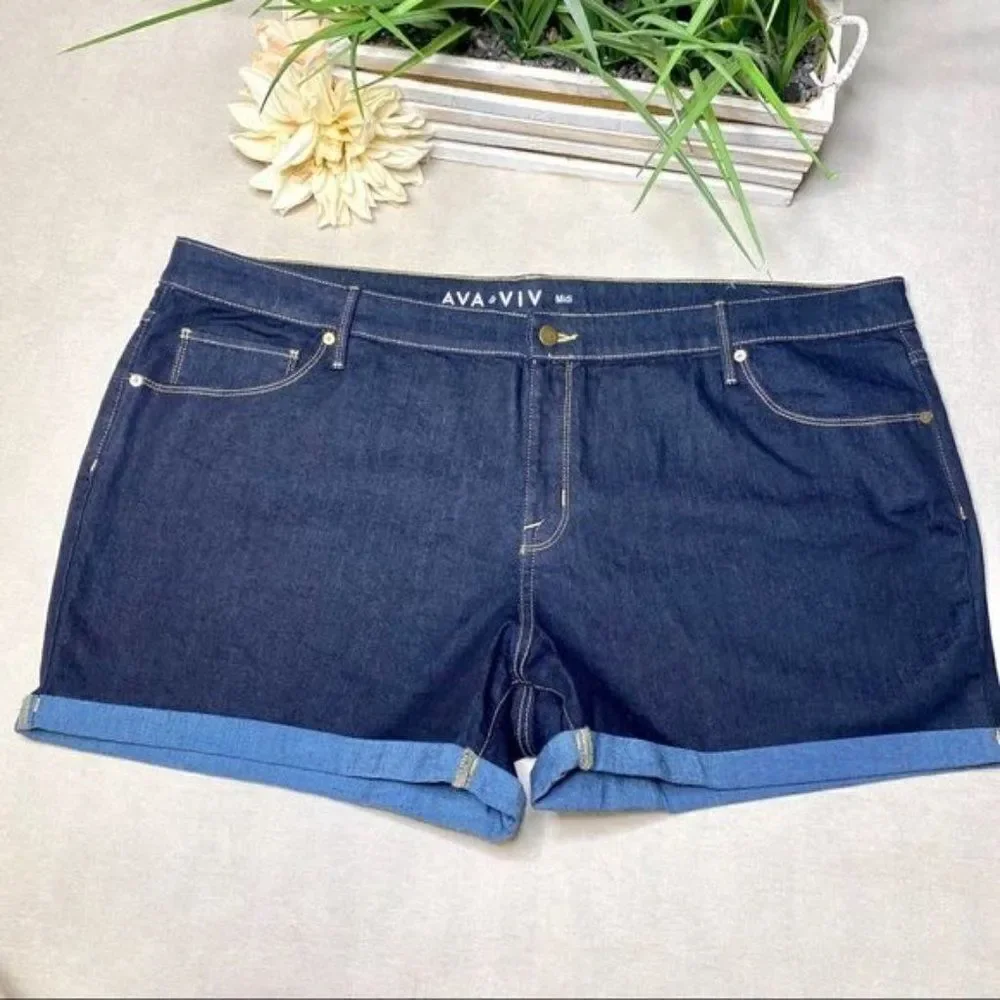 Ava & Viv Blue Jean Denim MIDI Shorts Stretchy